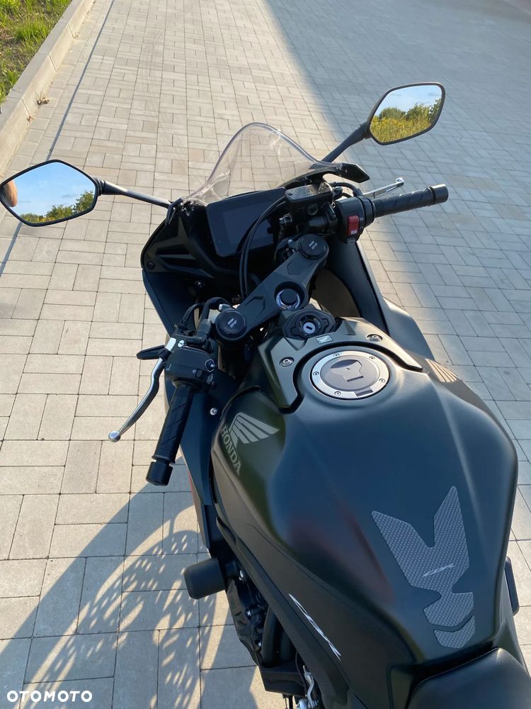 Honda CBR - 6