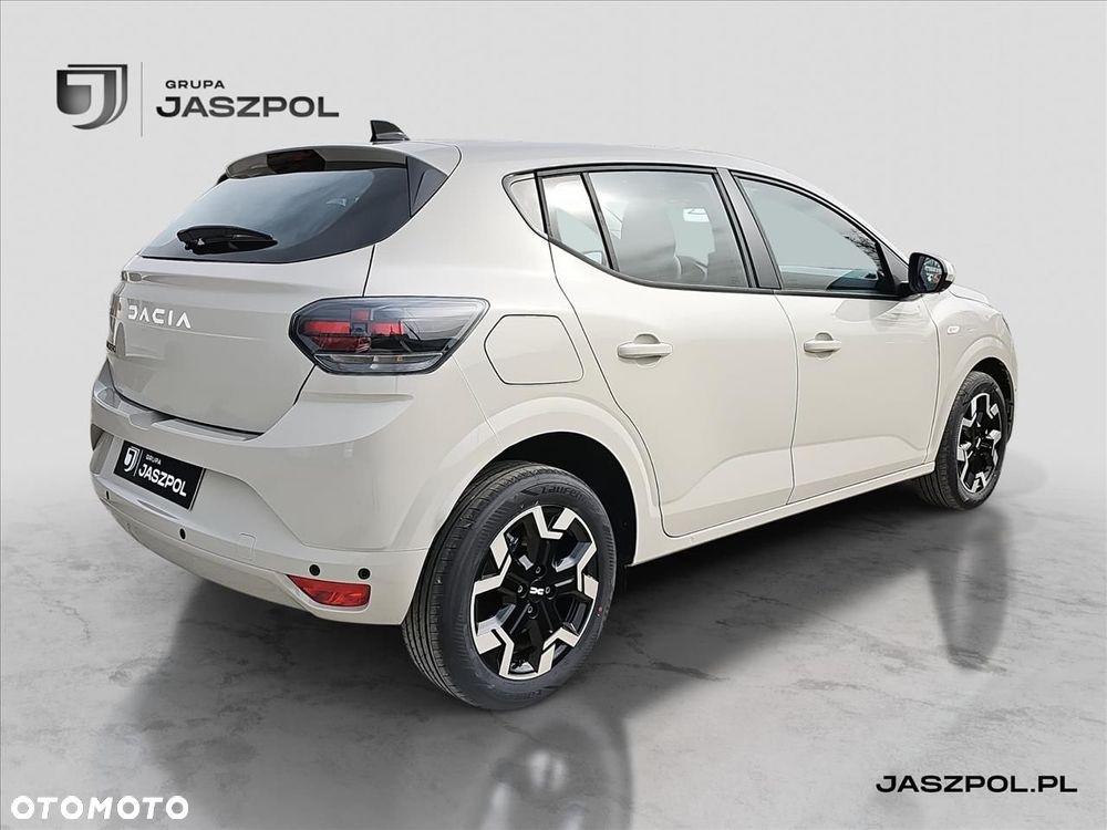 Dacia Sandero - 5