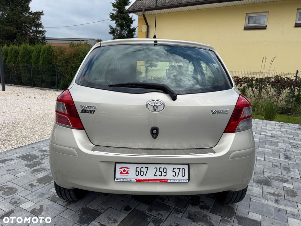 Toyota Yaris 1.33 Prestige - 8
