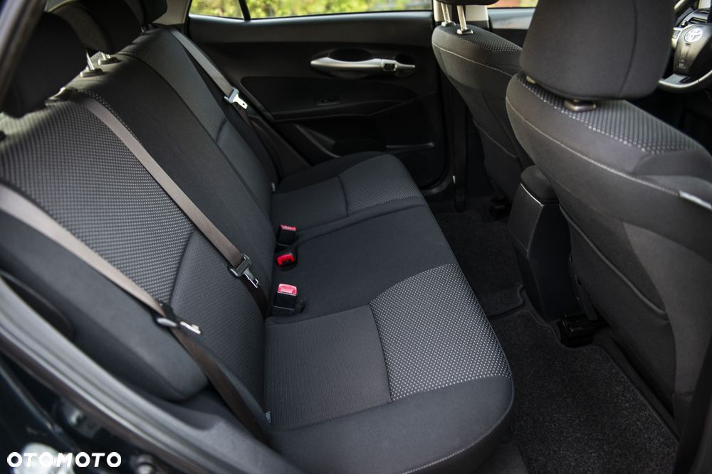 Toyota Auris 1.6 Executive - 34