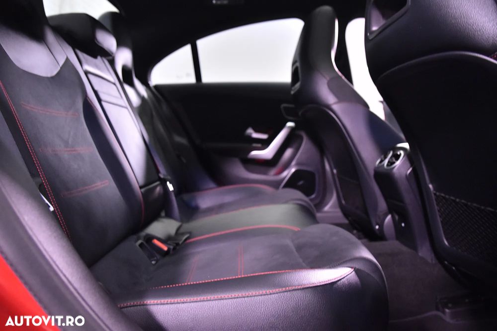 Mercedes-Benz CLA 250 e 8G-DCT AMG Line - 12