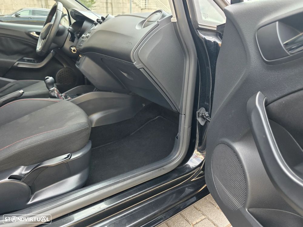 SEAT Ibiza 1.6 TDI FR 30 Anos - 16