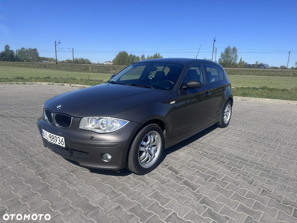 BMW Seria 1 120i - 1