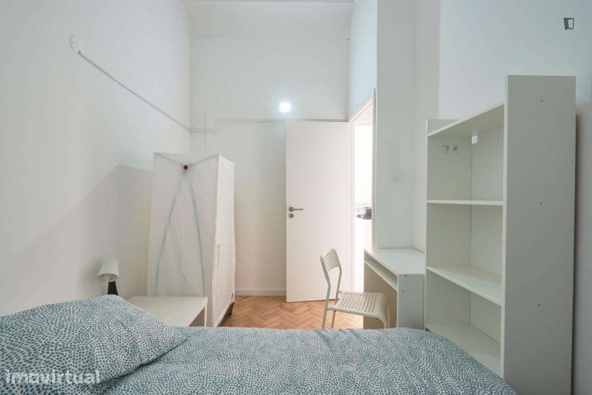 Quarto - localizado em Marquês de Pombal Lisbon - Grande imagem: 5/12