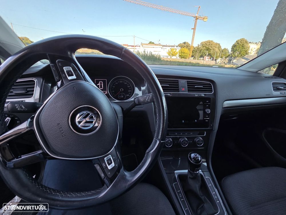 VW Golf 1.0 TSI Stream - 5