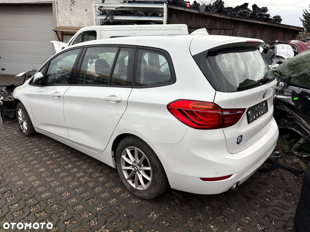 BMW Seria 2 216d - 4