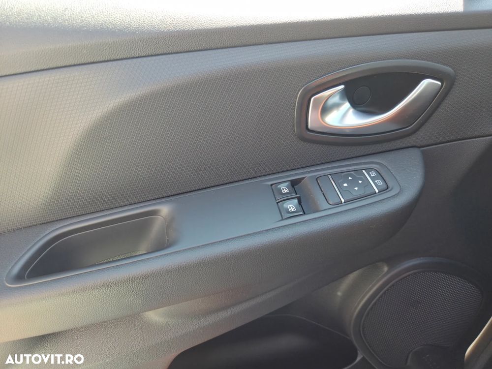 Renault Clio TCe Life Evo - 13
