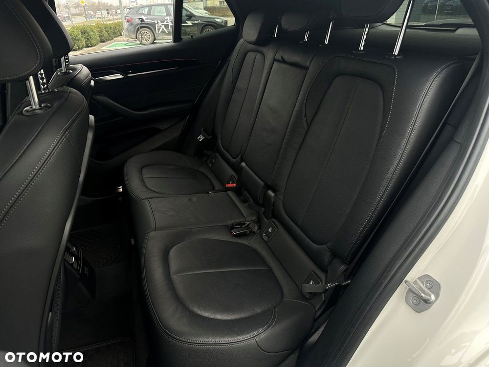BMW X2 - 22