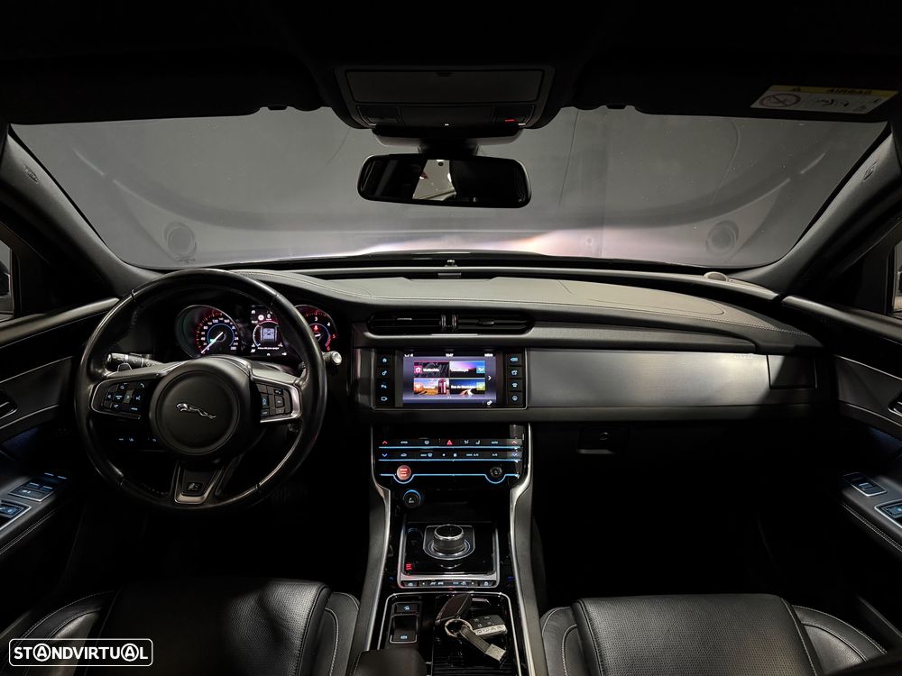 Jaguar XF 2.0 D R-Sport Aut. - 5
