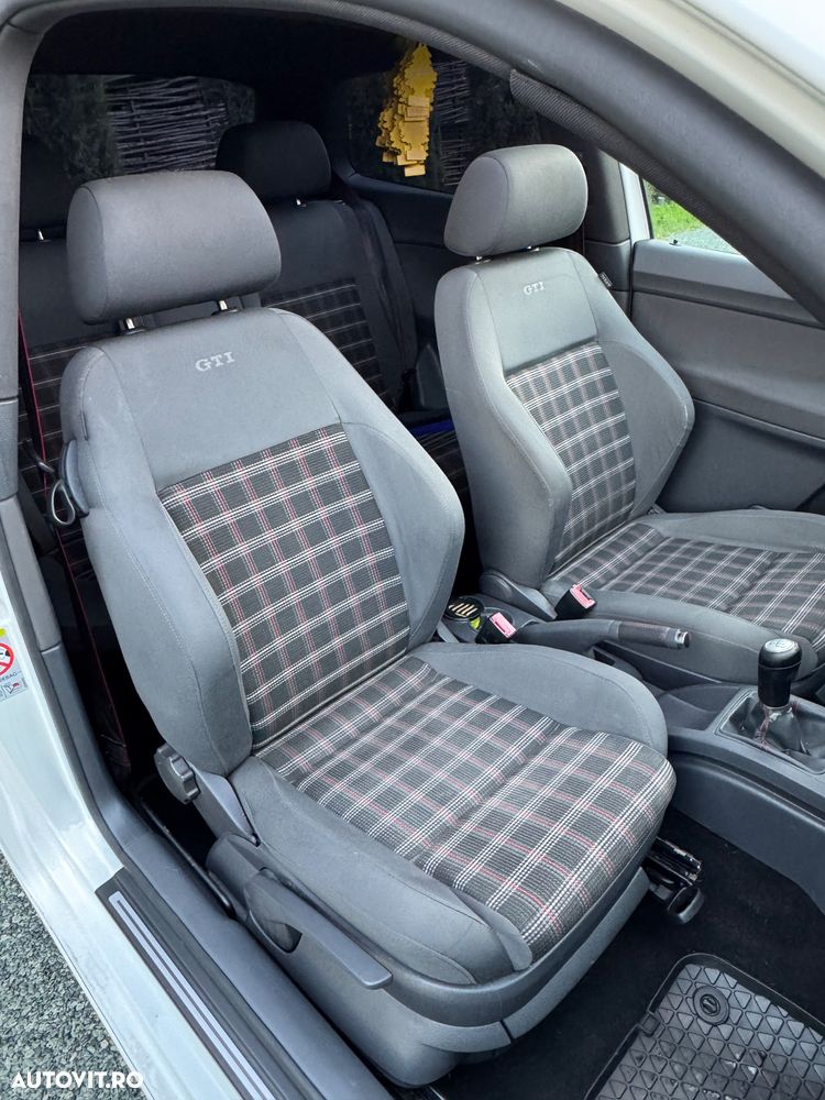 Volkswagen Polo 1.8 GTI - 14