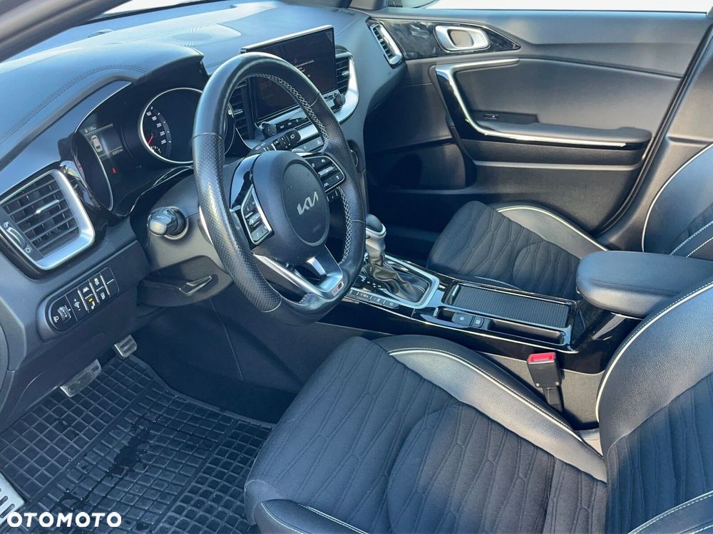 Kia ProCeed - 9