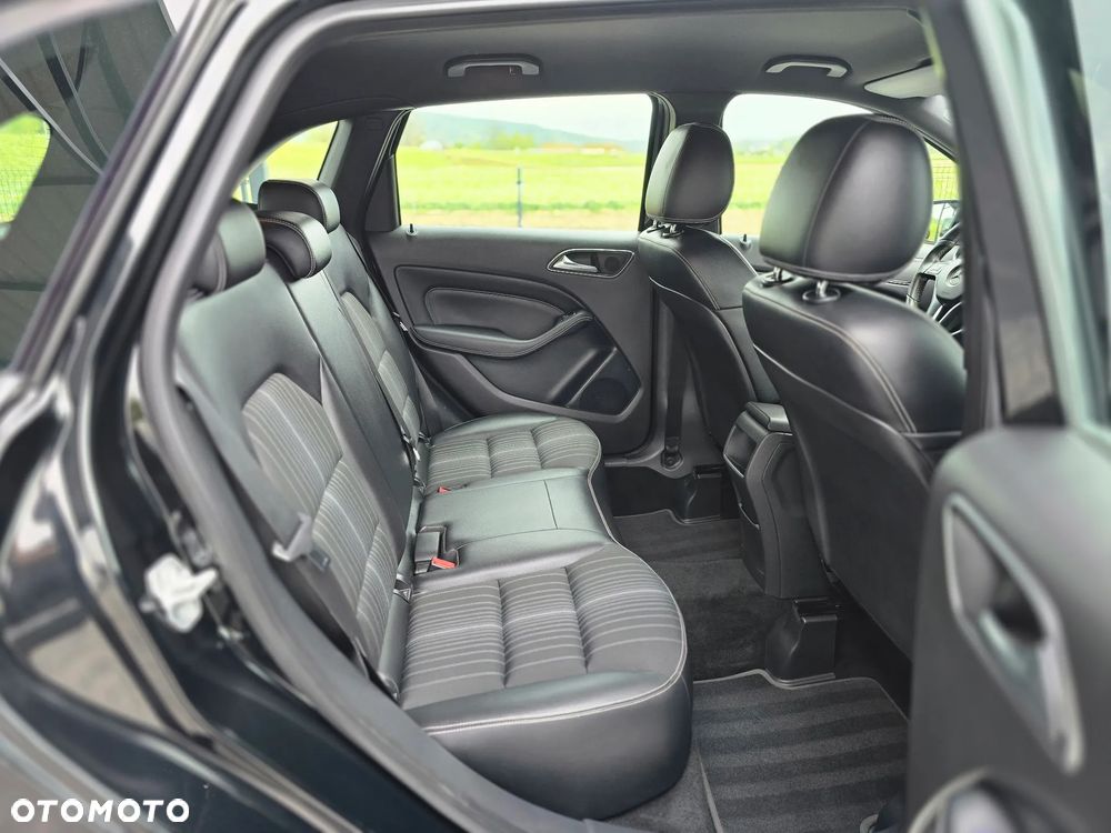 Mercedes-Benz Klasa B 180 BlueEFFICIENCY Edition Style - 21