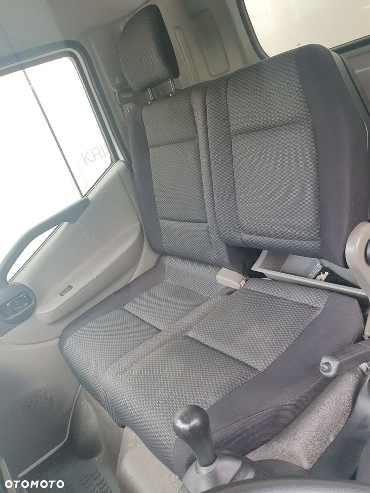 Fotele  Nissan Cabstar Renault Maxity - 4