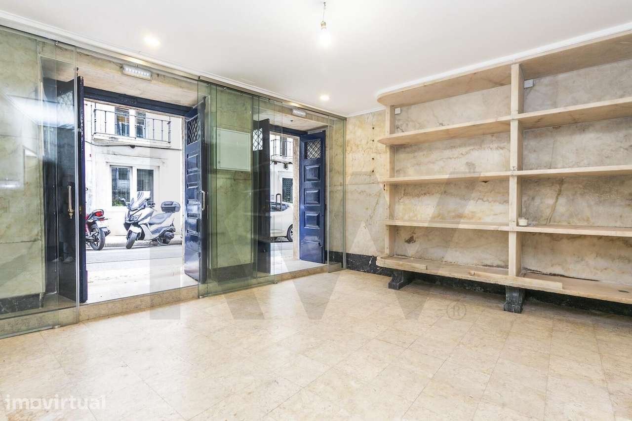 Oportunidade de Investimento: Loja com Rendimento na Rua dos Poiais de - Grande imagem: 5/20