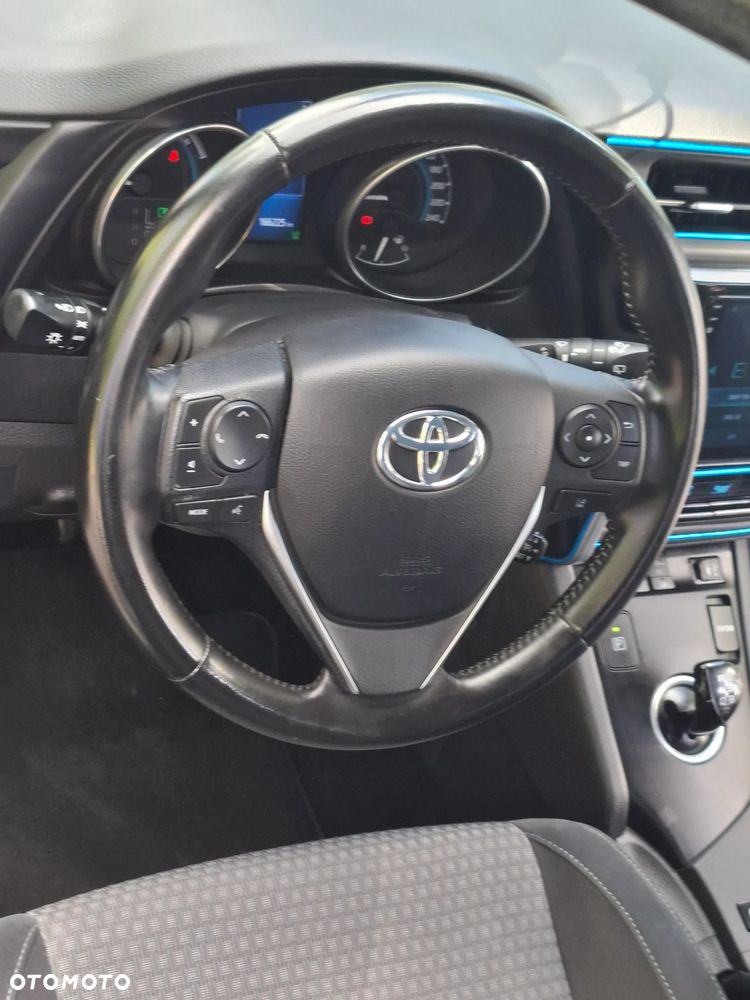 Toyota Auris - 23