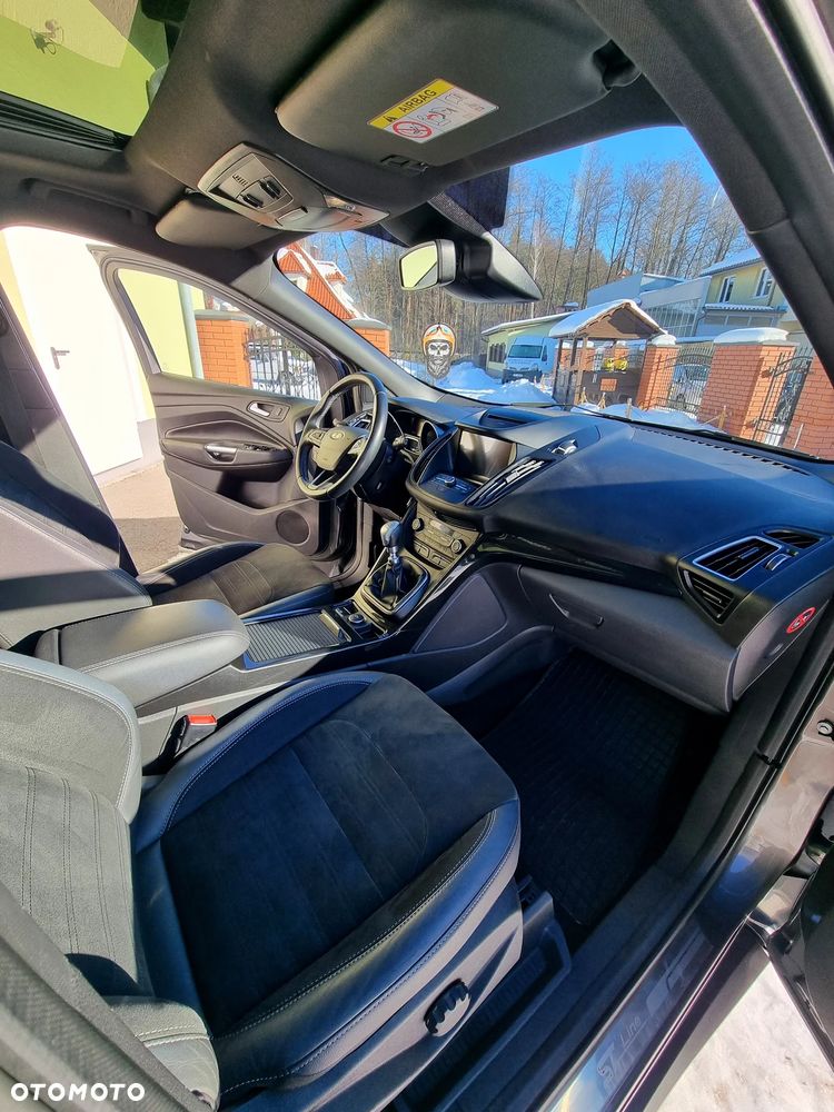 Ford Kuga 2.0 TDCi FWD ST-Line - 4