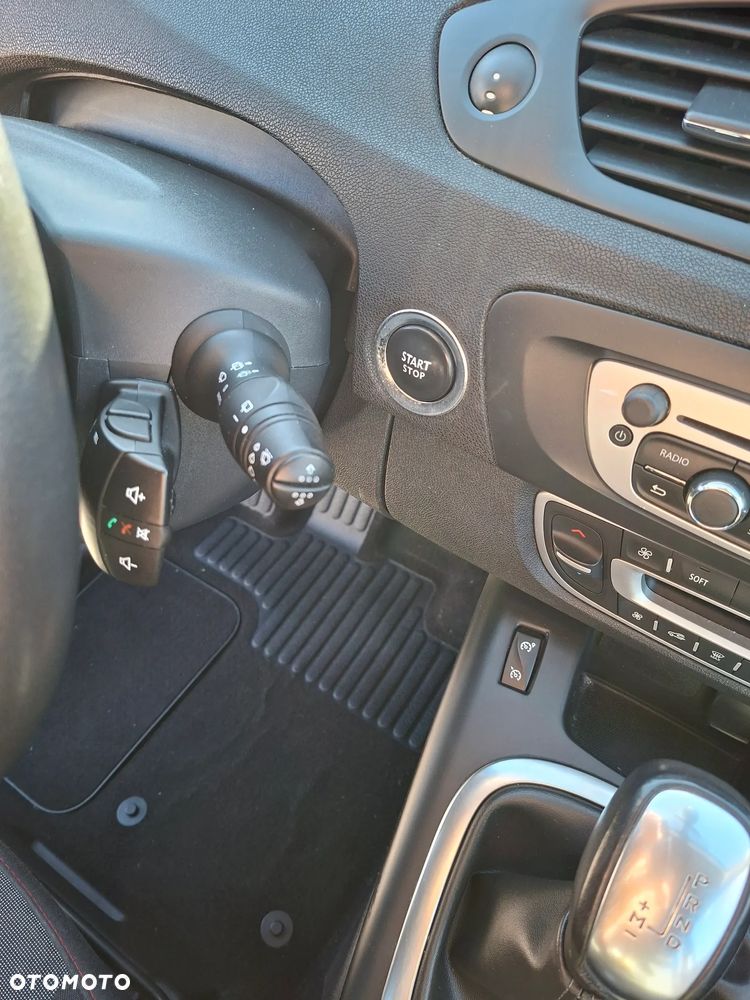 Renault Grand Scenic dCi 110 EDC Paris - 27