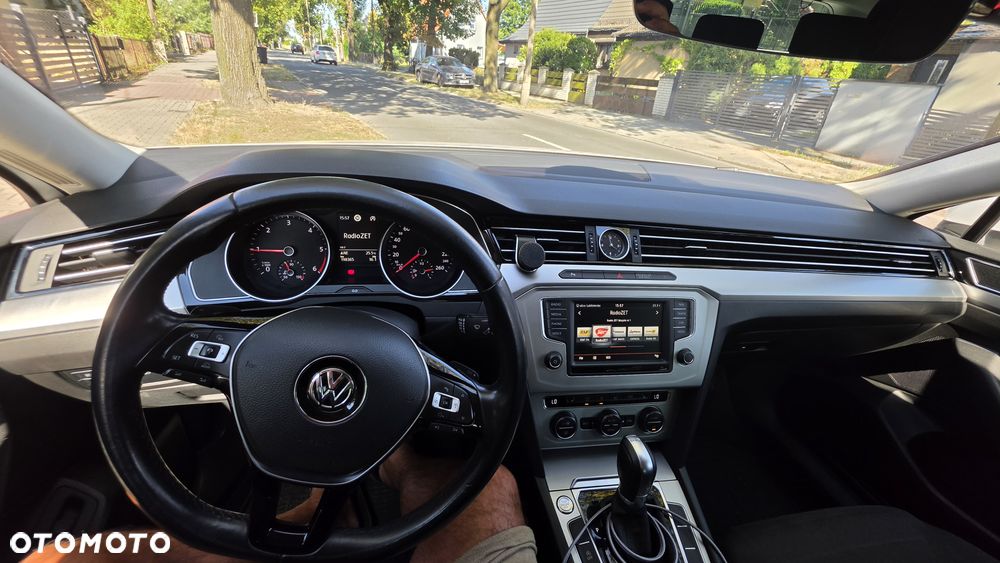 Volkswagen Passat 2.0 TDI (BlueMotion Technology) DSG Comfortline - 10