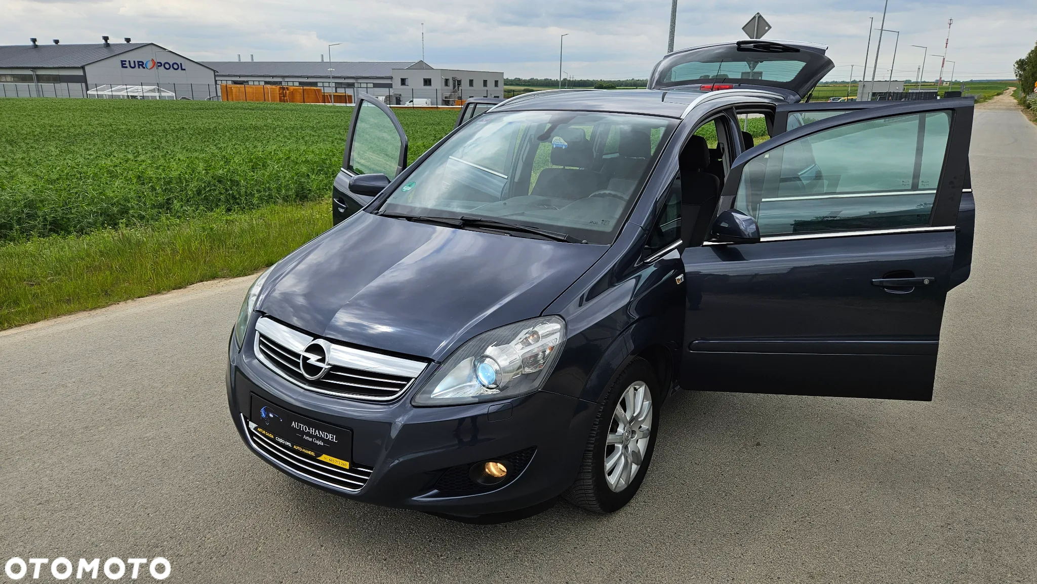 Opel Zafira 1.8 Cosmo - 8