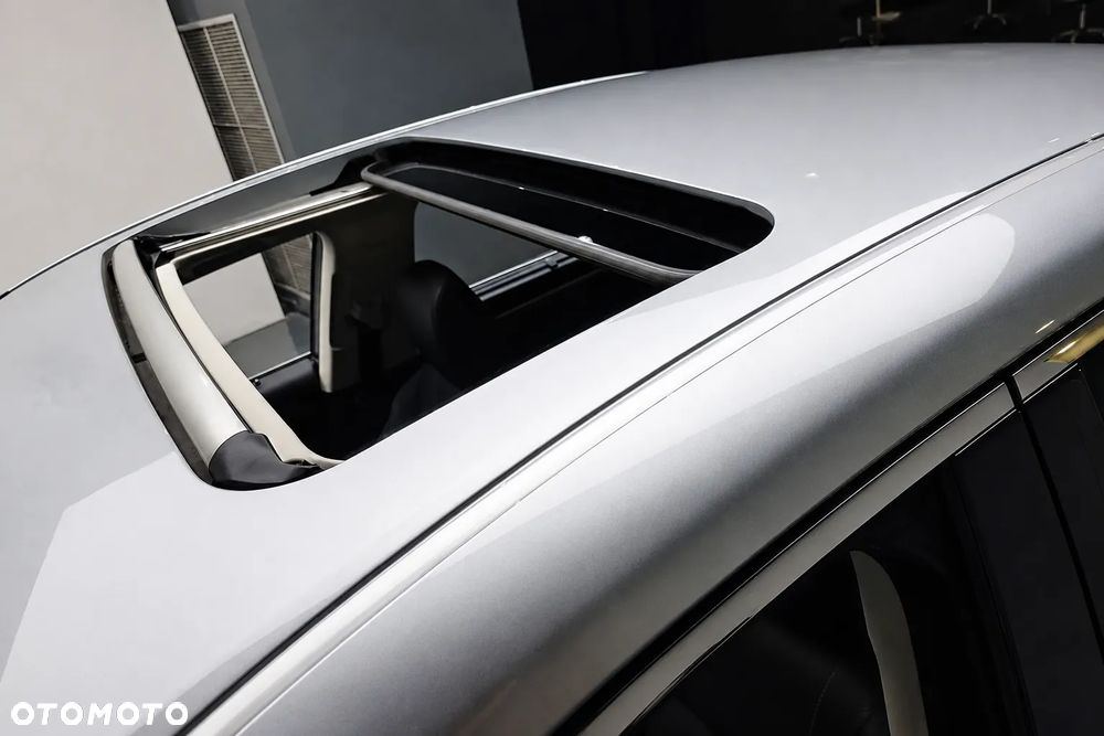 Lexus ES 300h Omotenashi - 9
