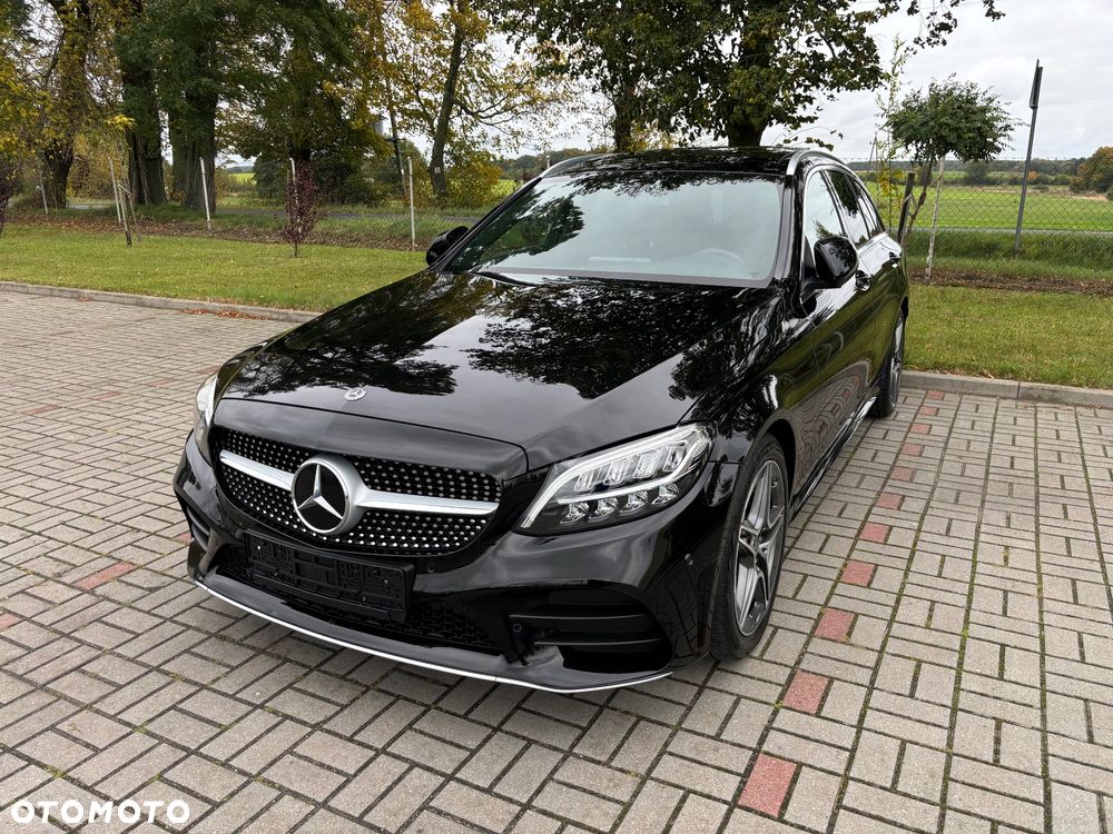 Mercedes-Benz Klasa C 220 d T 9G-TRONIC AMG Line - 40
