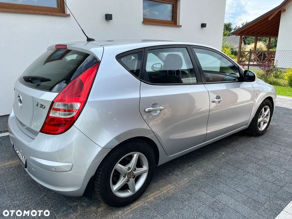 Hyundai i30 1.4 Comfort - 13