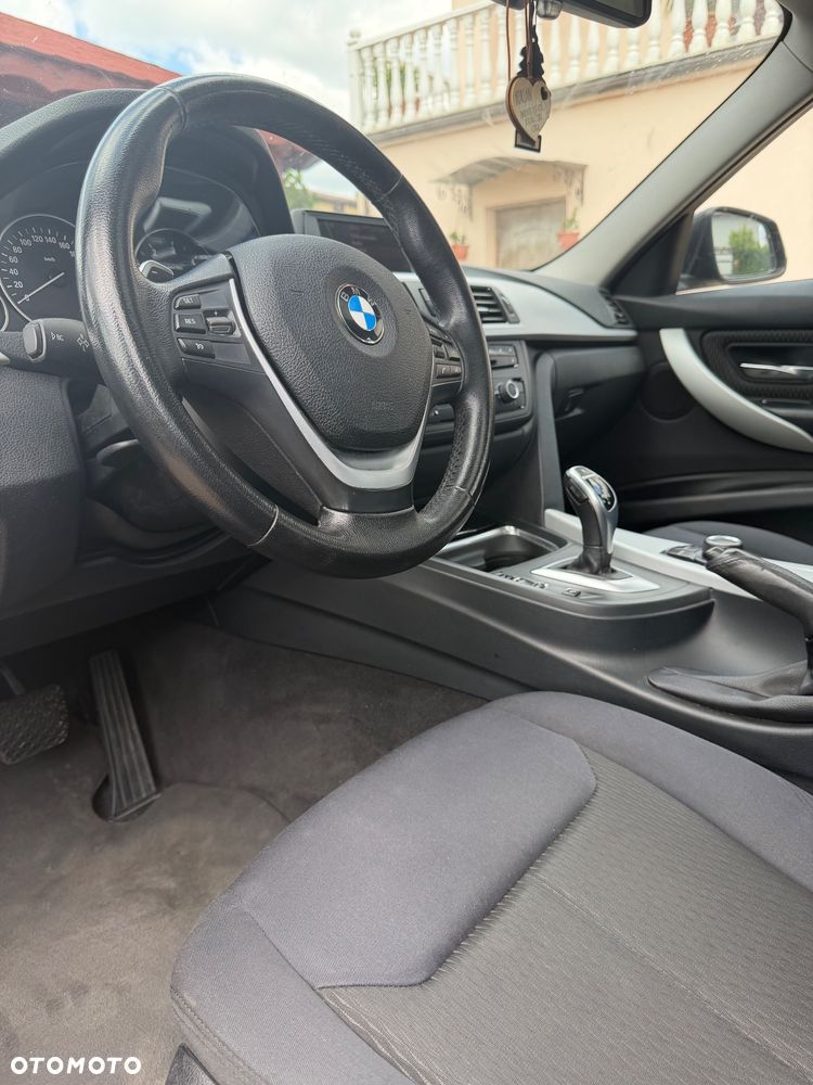 BMW Seria 3 - 18