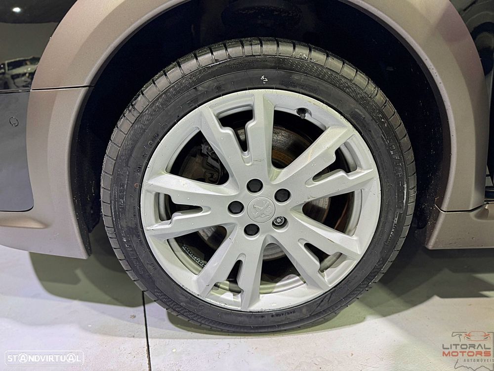 Peugeot 508 RXH 2.0 HDi Hybrid4 2-Tronic - 13