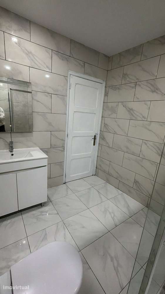 Vende se apartamento t2 em Queluz próximo a estação - Grande imagem: 4/10