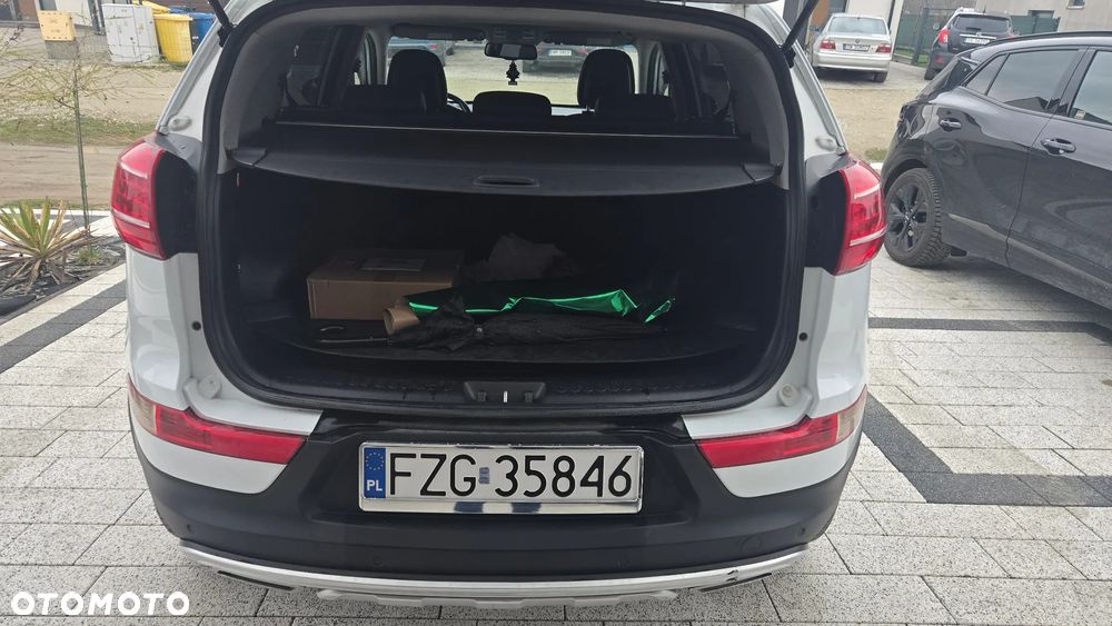 Kia Sportage 2.0 CRDI XL - 9