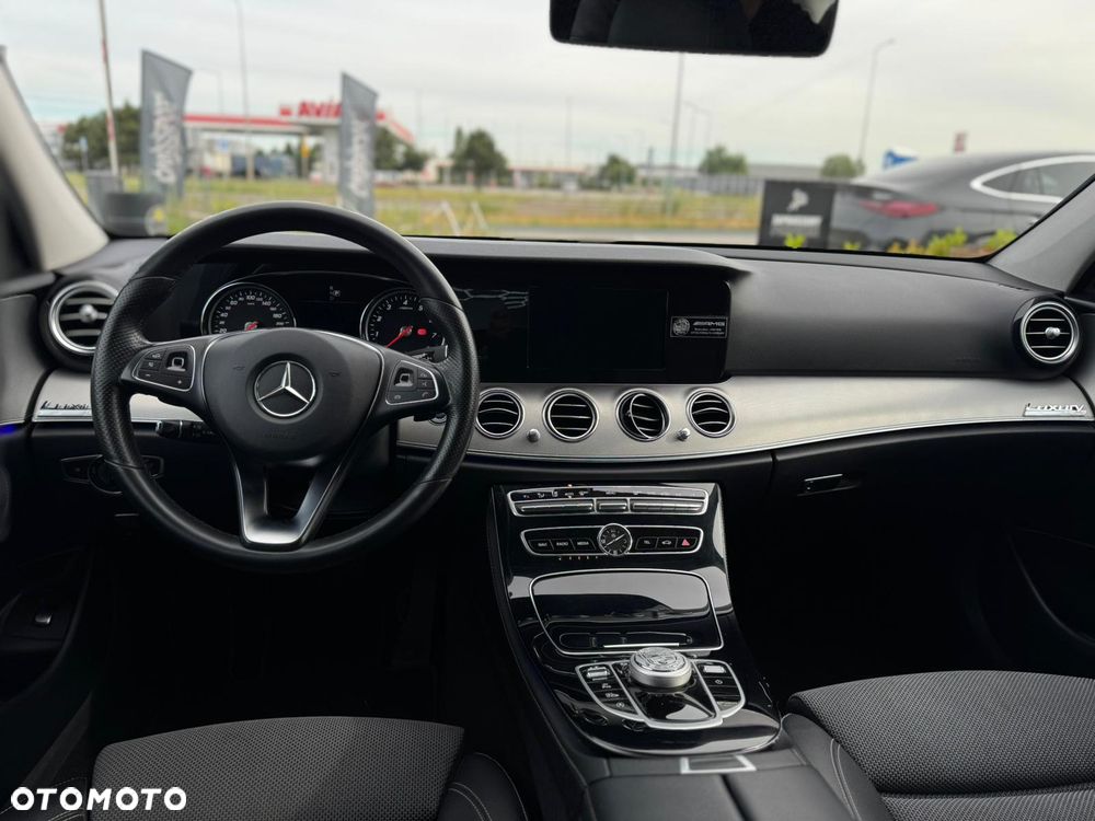 Mercedes-Benz Klasa E 200 9G-TRONIC Avantgarde - 18