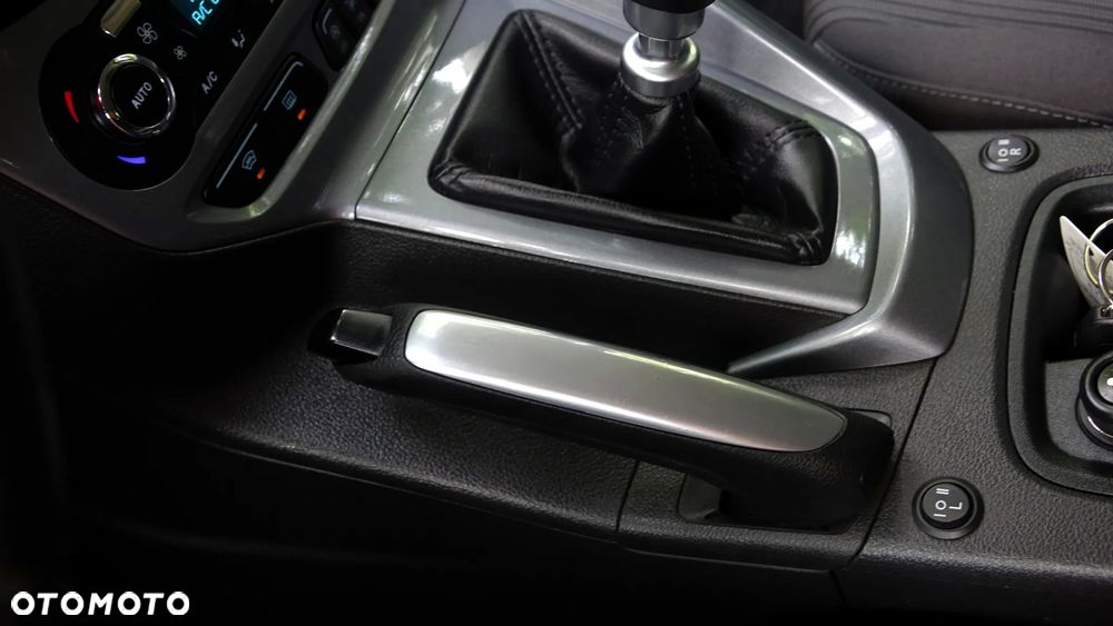 Ford Focus - 21