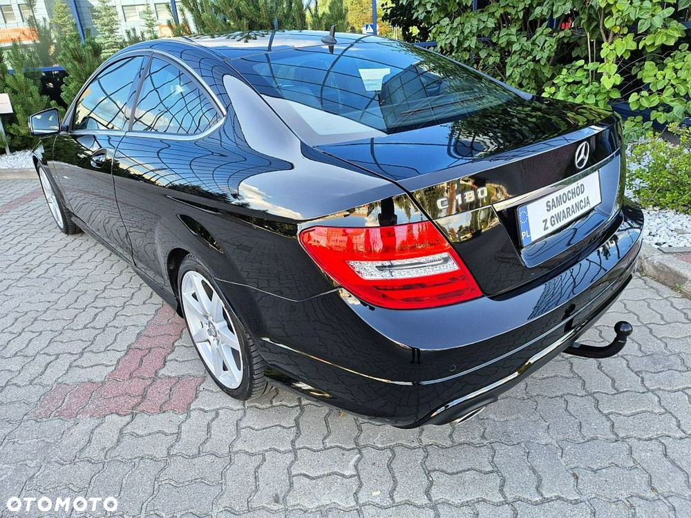 Mercedes-Benz Klasa C 180 CGI BlueEff - 21