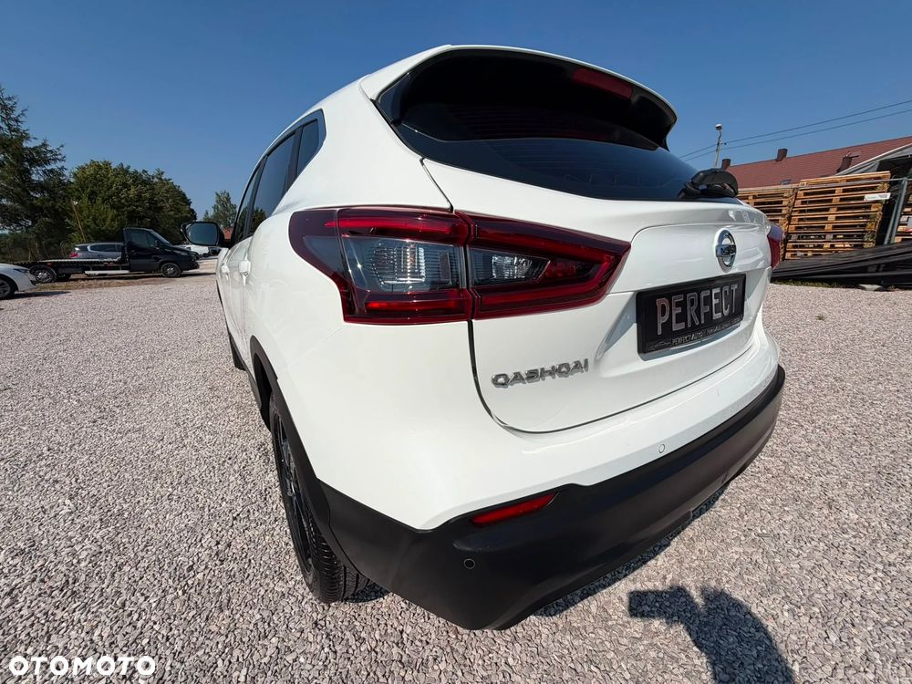 Nissan Qashqai 1.3 DIG-T N-Connecta DCT - 10