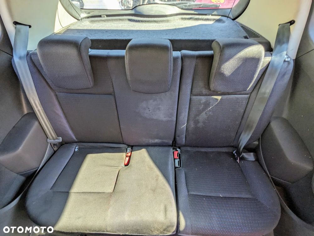 Renault Clio III 1.5 DCI 2008 dv727 - 11