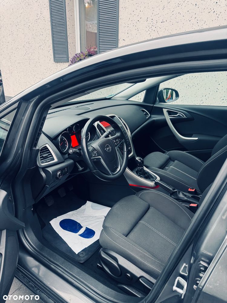 Opel Astra 1.4 Turbo Exklusiv - 21