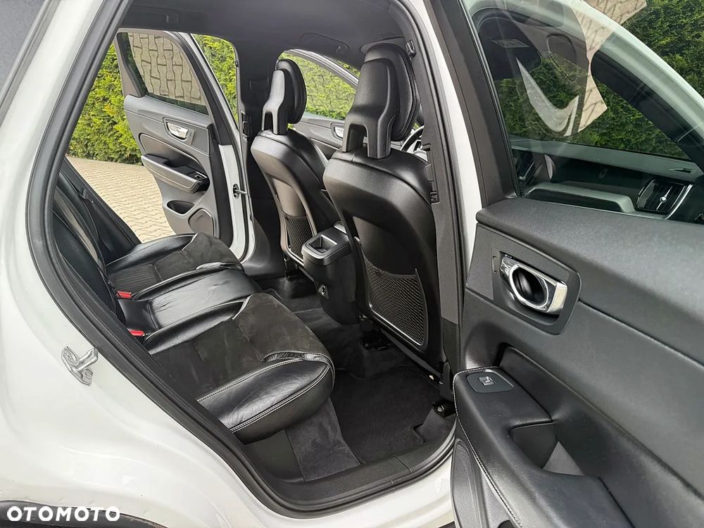 Volvo XC 60 D4 AWD Geartronic RDesign - 6