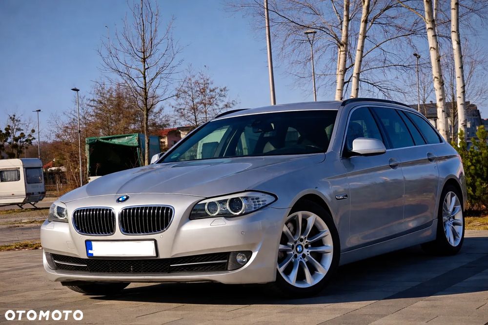 BMW Seria 5 525d Sport-Aut - 3
