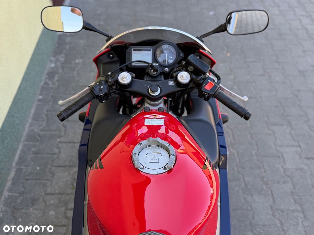 Honda CBR - 18
