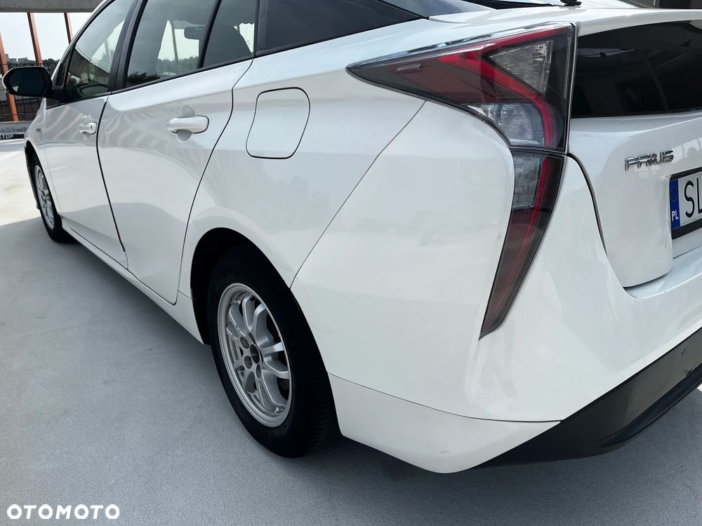 Toyota Prius - 10