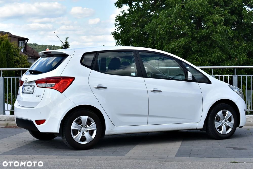 Hyundai ix20 1.4 Comfort blue - 14