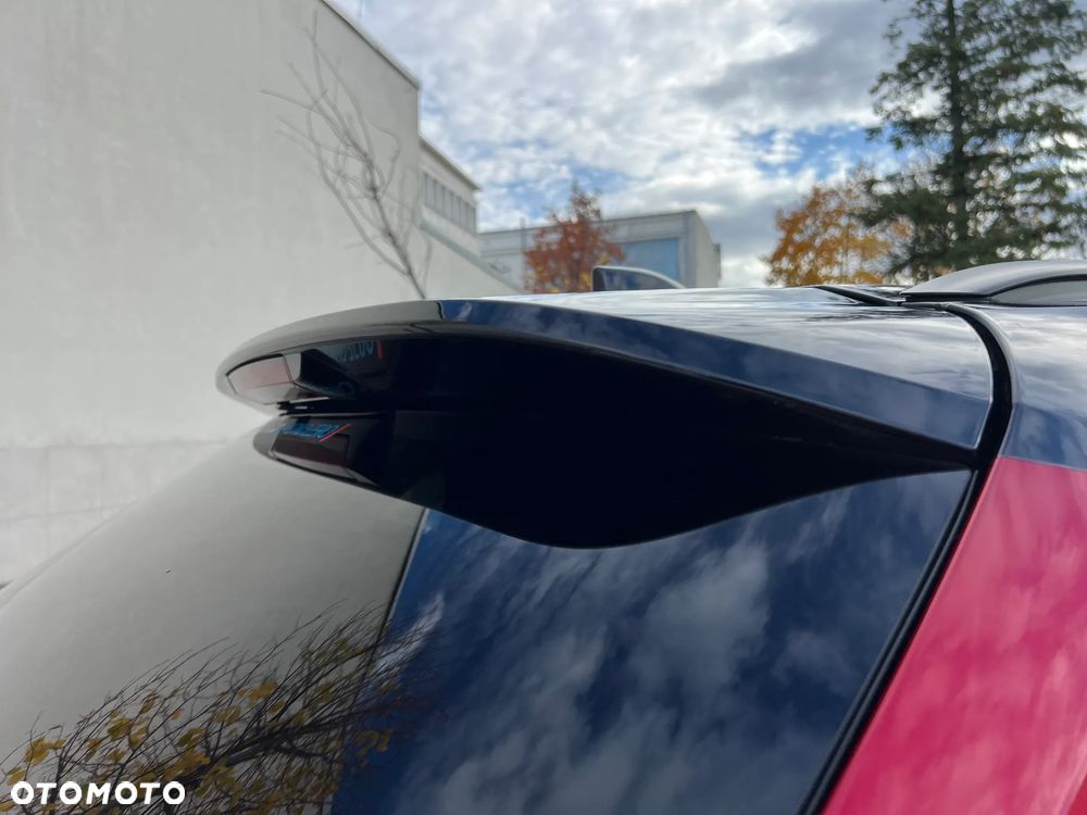 Toyota Corolla 1.8 Hybrid GR Sport - 16