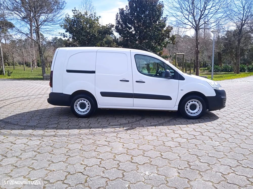 Citroën Berlingo XL (Longa) 1.6 Hdi 100cv 3 lugares 5 portas - 4