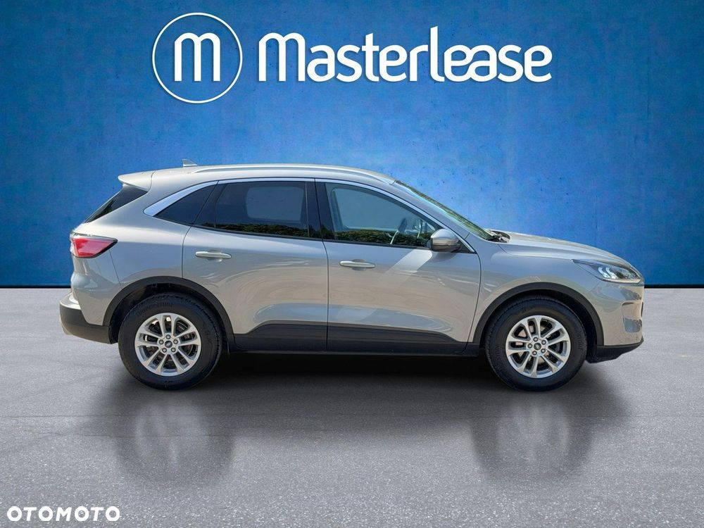 Ford Kuga - 4