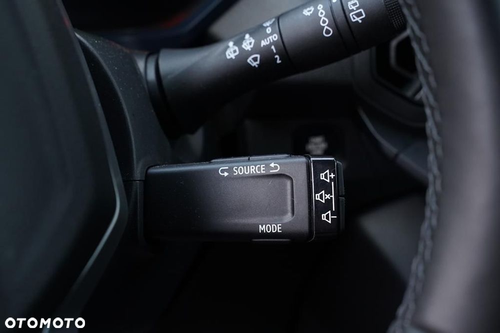 Dacia Duster 1.8 Full Hybrid 155 Journey MMT - 13