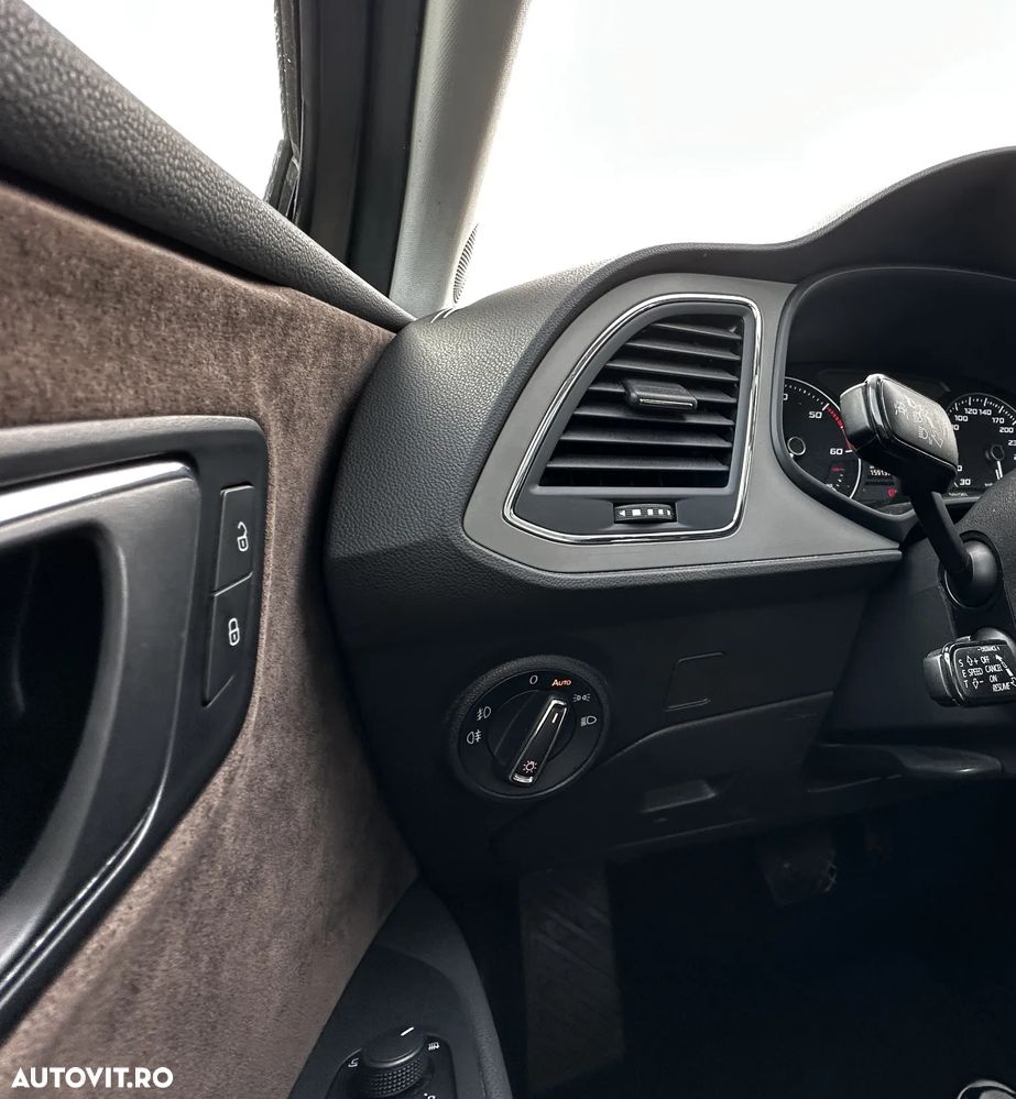 Seat Leon 2.0 TDI Start&Stop 4DRIVE DSG X-Perience - 32