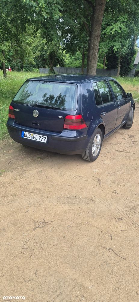 Volkswagen Golf - 5