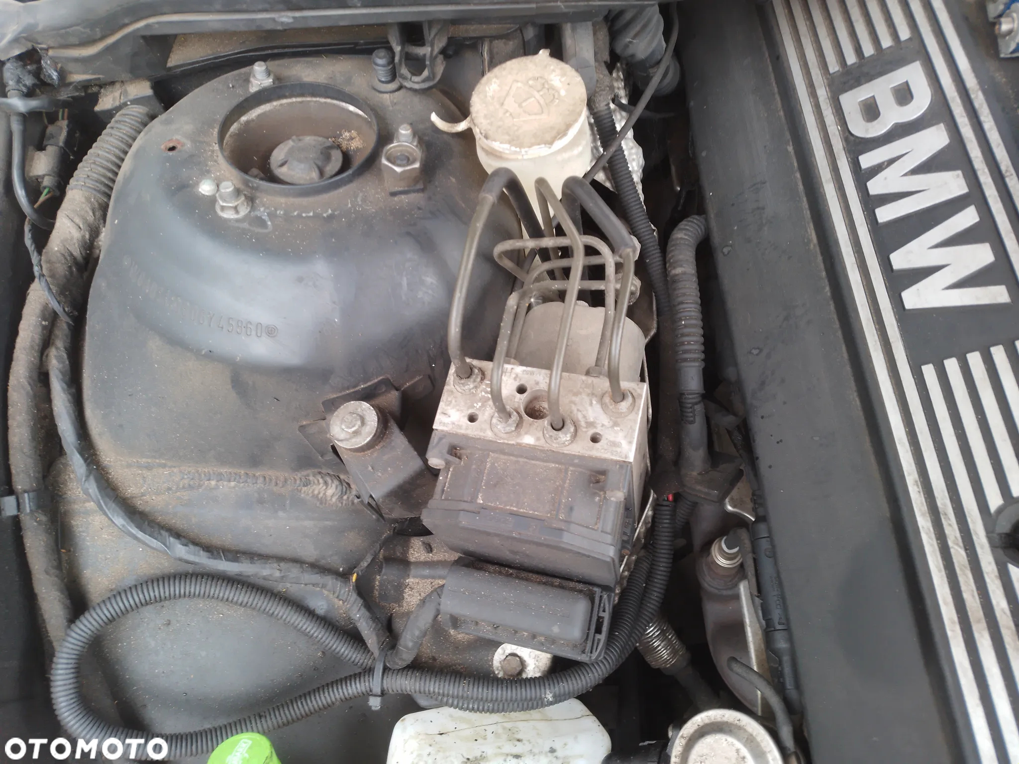 BMW E39 LIFT 00-03 520I ALTERNATOR - 33