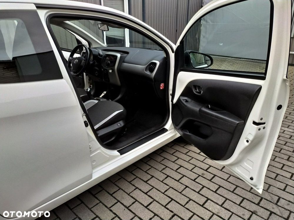 Toyota Aygo 1.0 VVT-i Sprint EU6 - 23