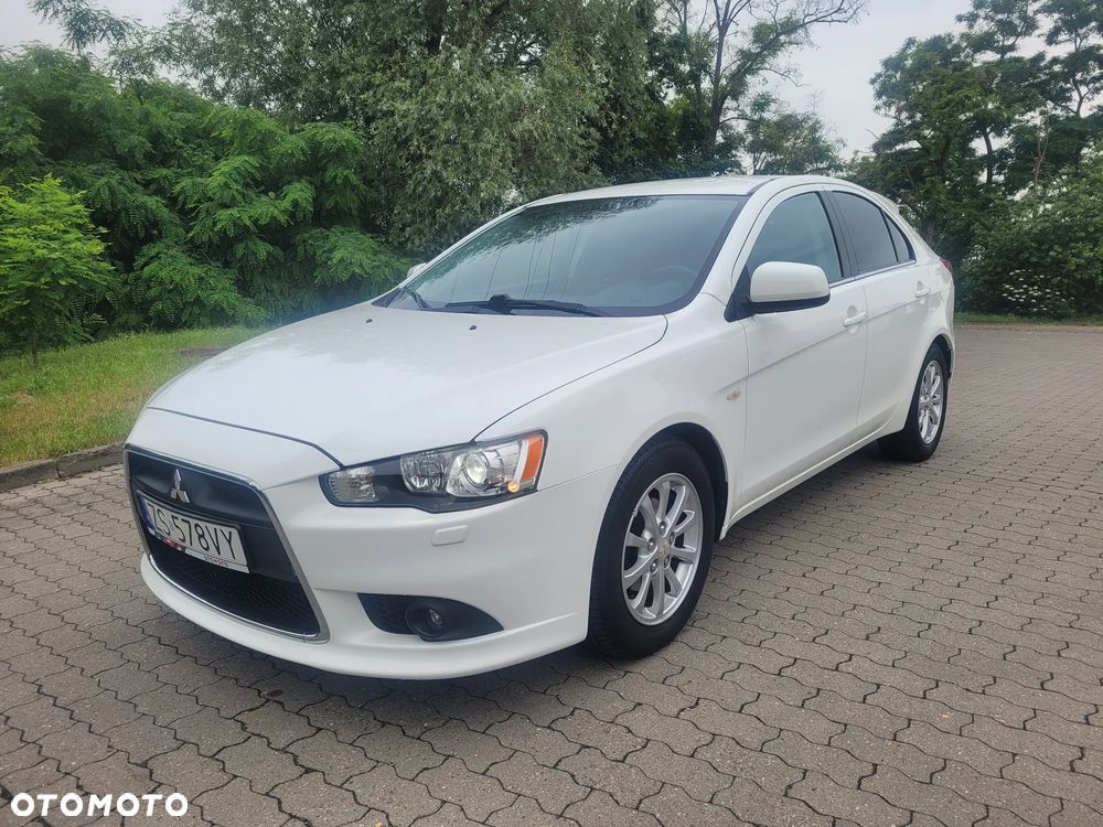 Mitsubishi Lancer Sportback 1.6 ClearTec - 1